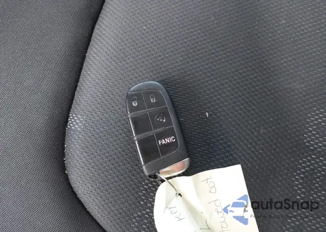 2016 Jeep Renegade Latitude z USA, uszkodzony, nr VIN ZACCJBBT7GPC72238